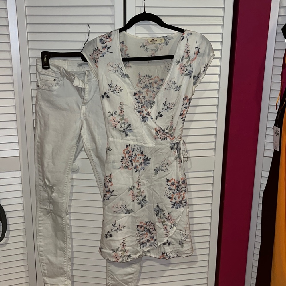 flowery white dress from hollister
